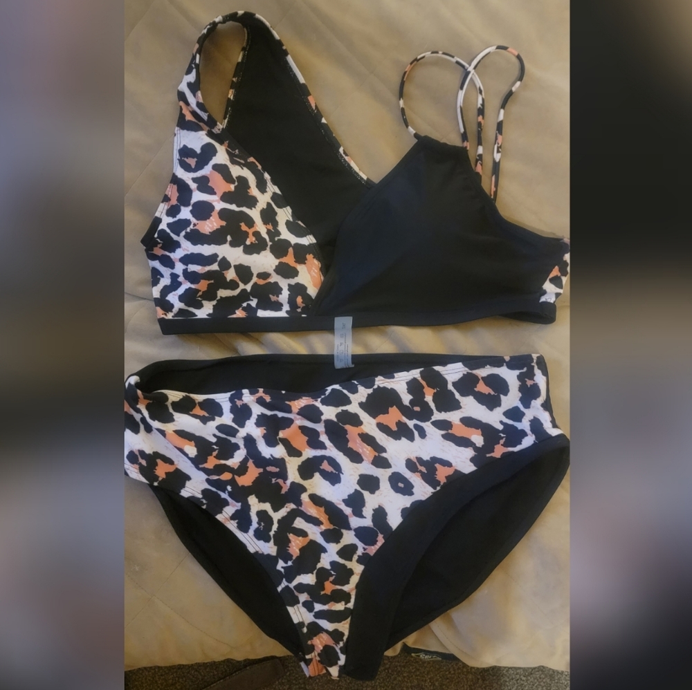 High waisted bikini